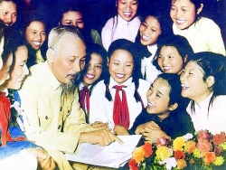 Những ca khúc viết về Chủ tịch Hồ Chí Minh đi cùng năm tháng