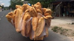 Món bánh mì to nhất thế giới của Việt Nam được lên báo nước ngoài