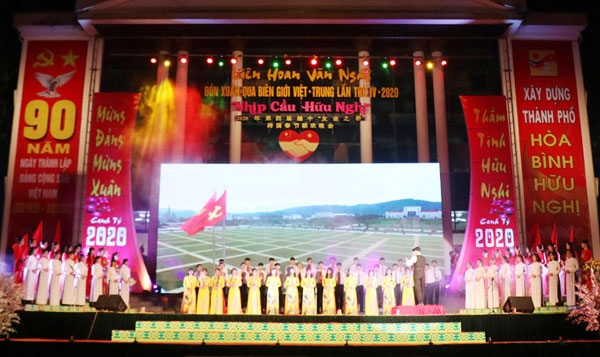 200 nghe sy viet nam va trung quoc tham gia bieu dien nhip cau huu nghi tai lao cai