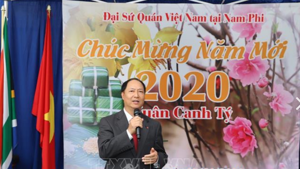 nguoi viet muon phuong vui xuan moi