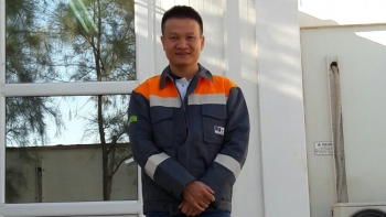 gan 40 ky su dau khi viet tai algeria don tet giua sa mac sahara
