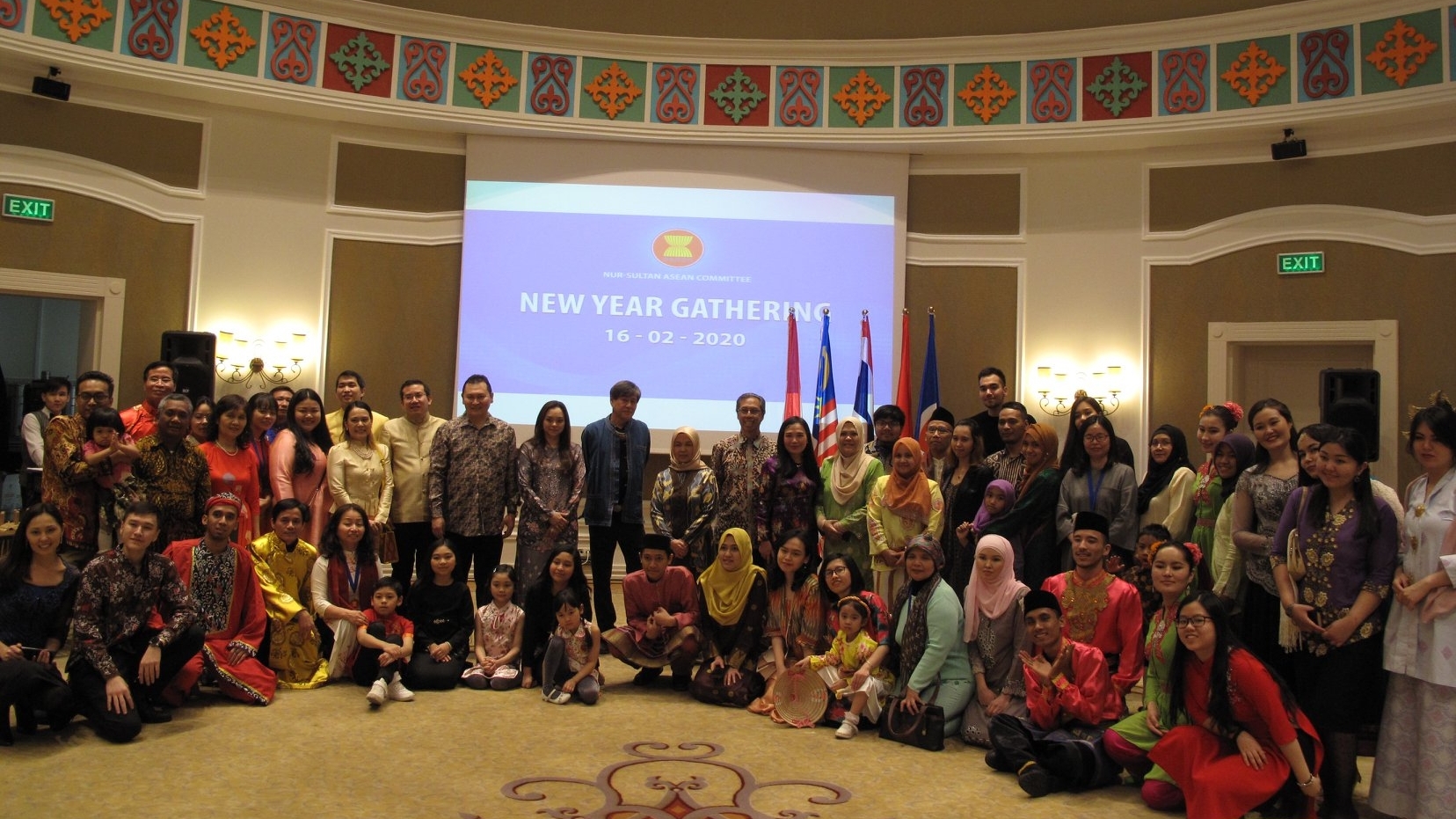van hoa am thuc viet nam toa sang qua cuoc thi nau an giua dai su quan cac nuoc asean tai kazakhstan