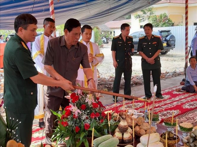 khoi cong xay dung dai huu nghi viet nam campuchia thu 22 o tinh kampong speu