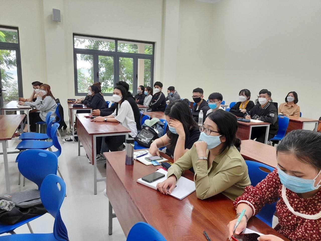 IRD tổ chức tập huấn xử lý rác thải cho gần 20 sinh viên tại Nha Trang