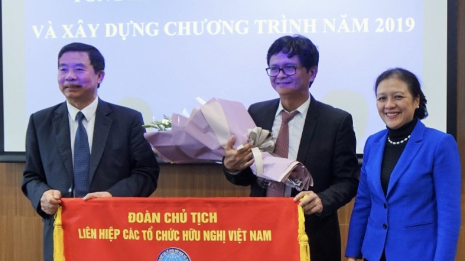 hoi huu nghi viet nam lien bang nga dieu chinh hoat dong sang hinh thuc online vi covid 19