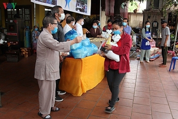 ha noi gan 400 doi tuong kho khan vi covid 19 chua nhan duoc ho tro