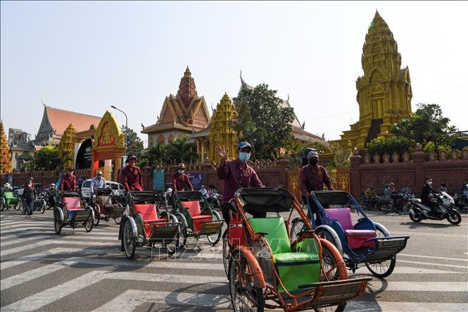 Campuchia gỡ bỏ quy định bắt buộc đeo khẩu trang nơi công cộng