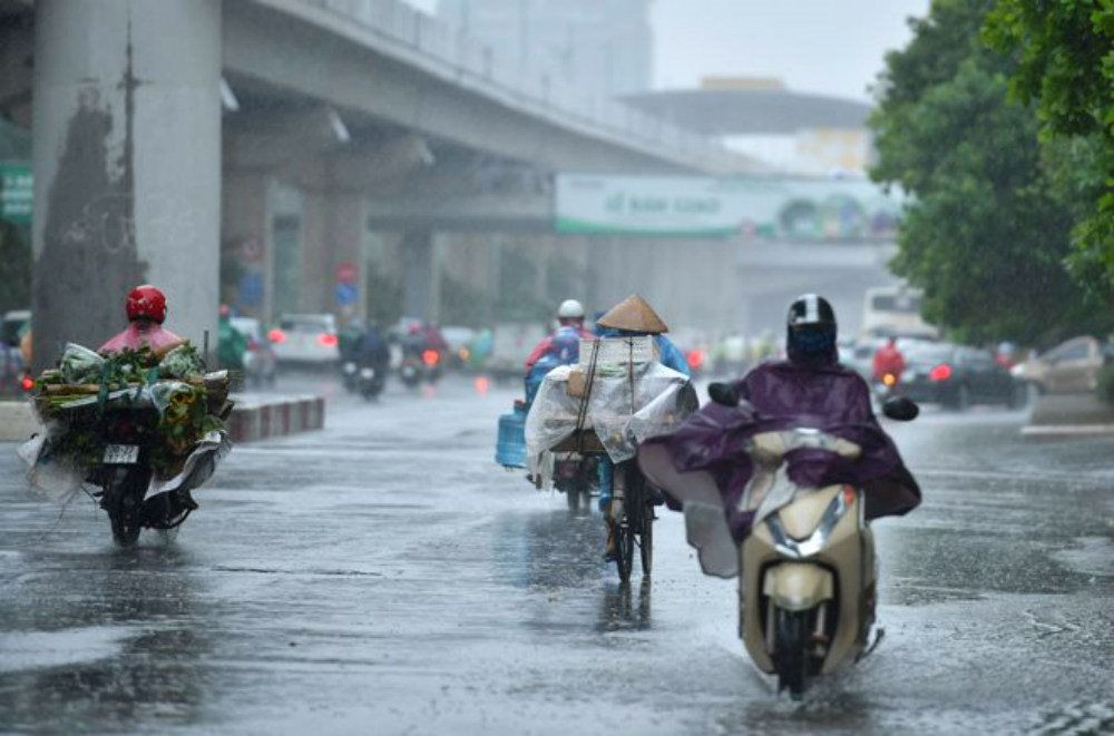 Miền Bắc đón hiện tượng không khí lạnh "10 năm mới có", mưa dông gia tăng tại nhiều nơi