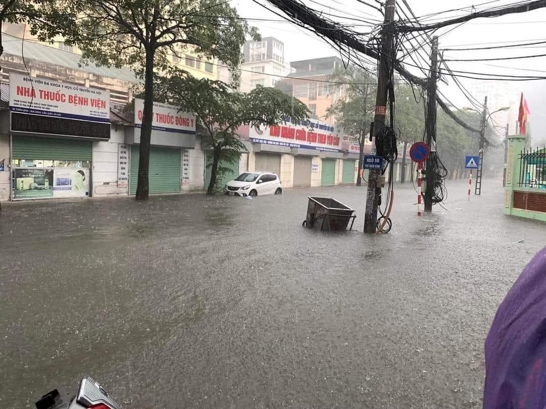 Thời tiết 30/5: Hà Nội, TP.HCM mưa to đến rất to