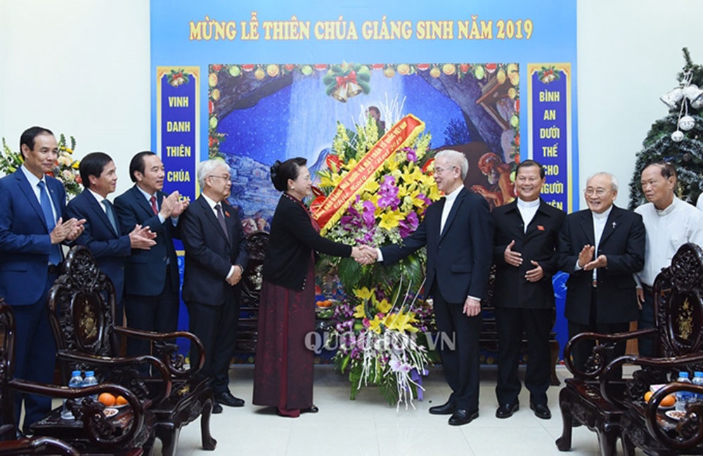 chu tich quoc hoi nguyen thi kim ngan den tham va chuc mung chuc sac cong giao nhan dip le giang sinh nam 2019 tai uy ban doan ket cong giao viet nam