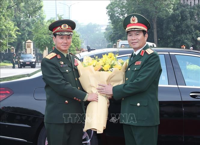 Tổng Tham mưu trưởng Quân đội nhân dân Lào thăm chính thức Việt Nam
