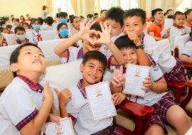 ChildFund cùng các đối tác trao tặng 1.000 phần quà cho trẻ em 4 tỉnh Việt Nam