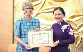 Đại sứ María Jesús Figa López-Palop - người đóng góp thiết thực cho bình đẳng giới và tăng quyền phụ nữ ở Việt Nam