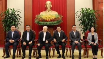 Đảng Nhân dân Campuchia ra thông cáo báo chí về tăng cường tình đoàn kết hữu nghị Campuchia-Lào-Việt Nam