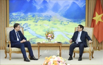 Thủ tướng Phạm Minh Chính đề nghị Pháp tạo thuận lợi cho hàng hóa xuất khẩu của Việt Nam