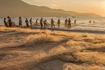 Bình minh ở làng chài Thọ Quang