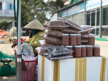 Trăm năm mắm ruốc làng chài