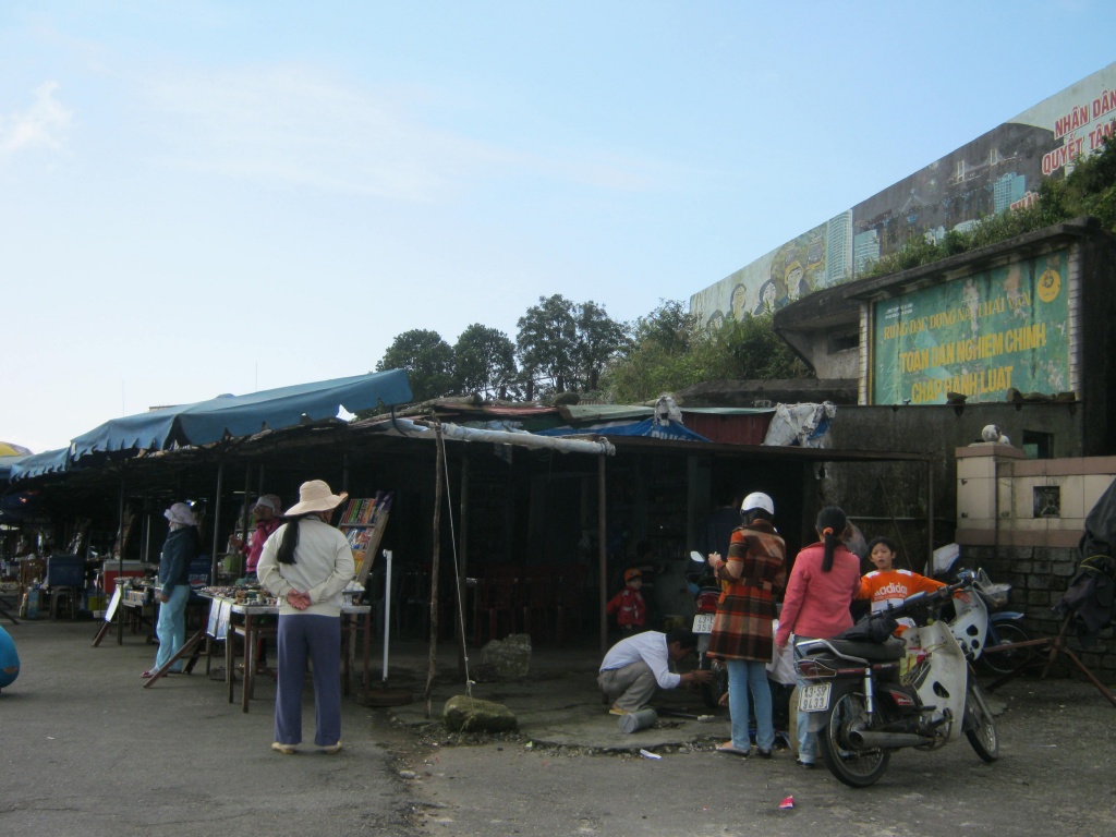 cuoc song hien hoa o lung deo hai van