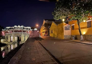 hoi an vang lang ngay dich benh quay tro lai