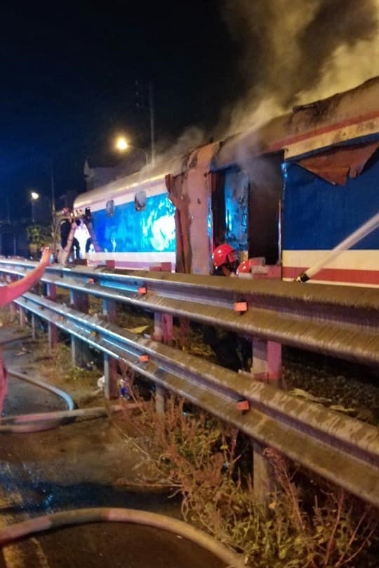 Tàu hỏa bốc cháy khi đã đến gần ga Đà Nẵng