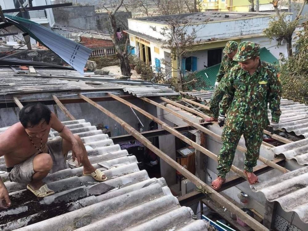 Đảo Lý Sơn thiệt hại nặng, cấp tập khắc phục hậu quả sau bão số 9