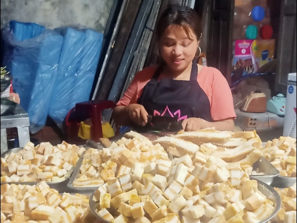 Quán cơm chay 5.000 đồng giúp hàng trăm người nghèo no bụng mỗi ngày ở Đà Nẵng
