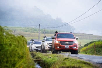 gm rut khoi thai lan khach so huu xe chevrolet co gap kho