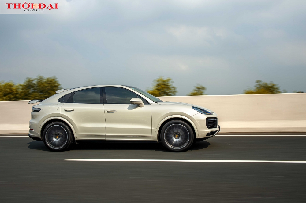 Chi tiết Porsche Cayenne Coupe mới có giá gần 6,5 tỷ đồng