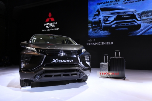 mitsubishi xpander soan ngoi toyota vios chi sau 14 thang
