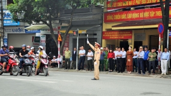 phan luong phuong tien vao ha noi nham phuc vu tong hop luyen a80 lan 2
