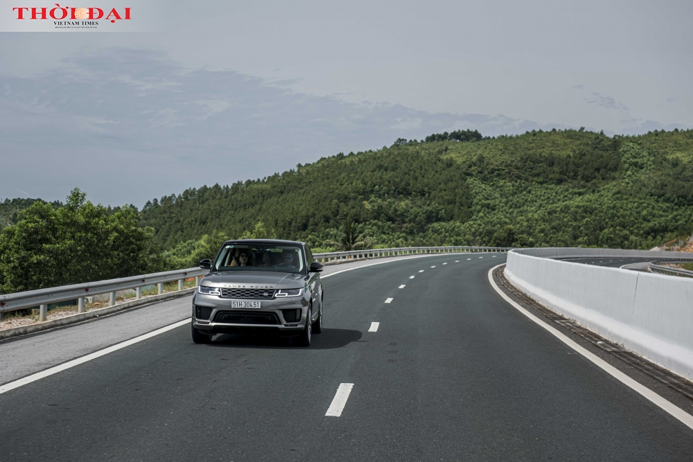 3007 range rover sport 2