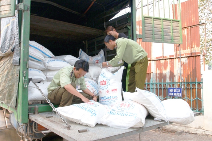 tang cuong kiem tra viec kinh doanh mat hang duong cat dip cuoi nam