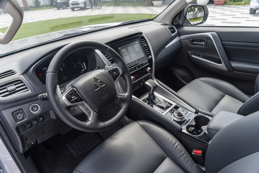 Mitsubishi chốt giá Pajero Sport mới, cao nhất 1,345 tỷ đồng