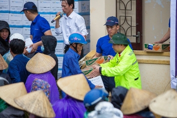 Nhiều hoạt động ý nghĩa hướng về đồng bào miền Trung