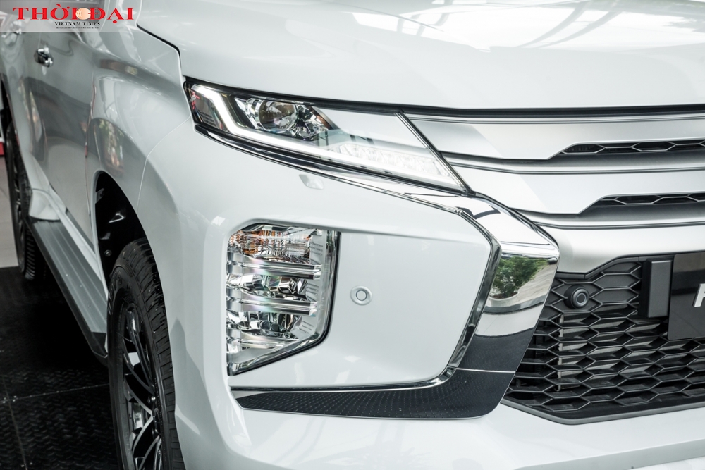 Chi tiết Mitsubishi Pajero Sport mới đang 'cháy hàng'