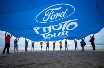 ford photo tour 2019 dam pha mien trung san choi moi gan ket chu xe ford chung niem dam me
