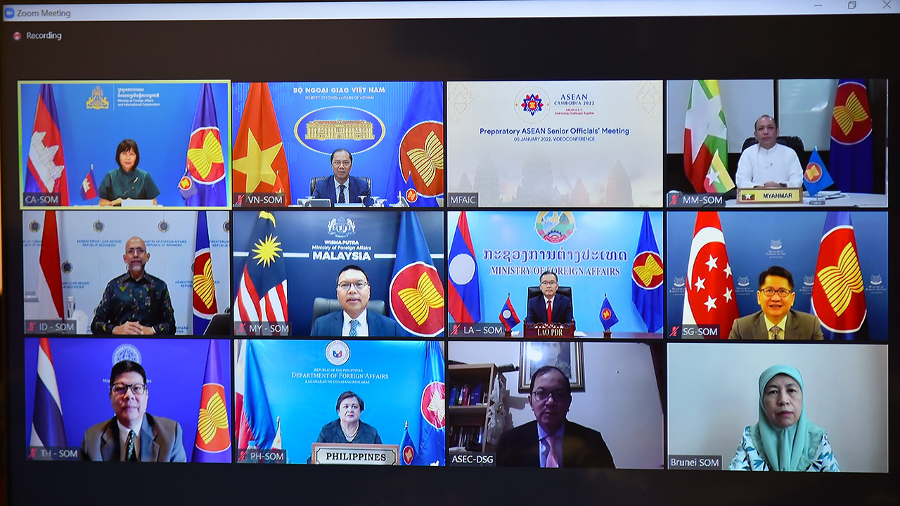 Thứ trưởng Ngoại giao Nguyễn Quốc Dũng dự Hội nghị quan chức cao cấp ASEAN
