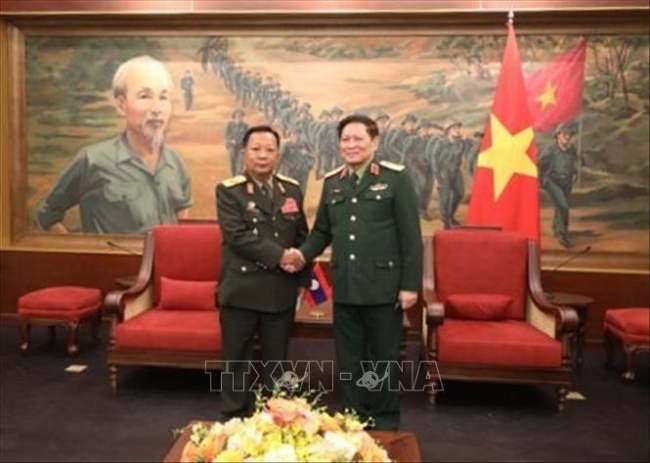 Tăng cường hợp tác quốc phòng Việt Nam - Lào