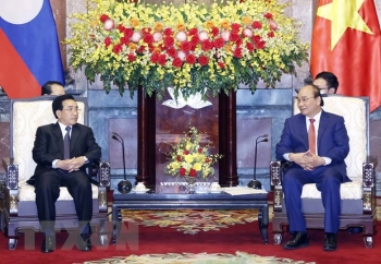 Chủ tịch nước chào mừng Thủ tướng Lào ‘xông đất’ Việt Nam đầu năm 2022