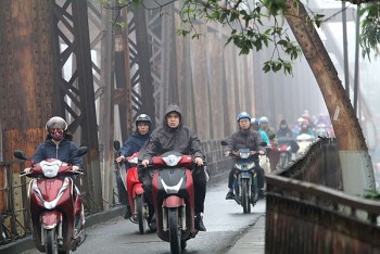 du bao thoi tiet 1512022 ha noi troi ret sang som co mua phun va suong mu