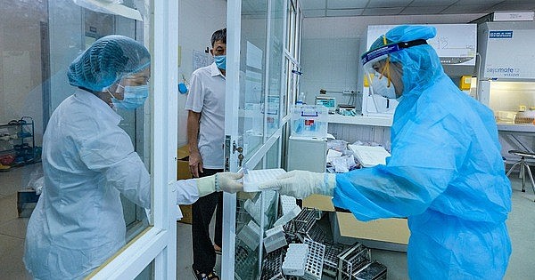 Tin COVID hôm nay sáng 15/1: Bệnh nhân COVID-19 nặng giảm còn 5.481 ca; Có 51 ca nhiễm Omicron Tin COVID hôm nay sáng 15/1: Bệnh nhân COVID-19 nặng giảm còn 5.481 ca; Có 51 ca nhiễm Omicron