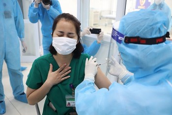 Việt Nam đã tiêm gần 186,5 triệu liều vaccine phòng COVID-19 cho người dân