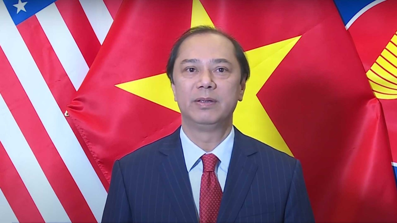 Ngày 22/2, Đại sứ Nguyễn Quốc Dũng đã có thông điệp gửi tới đối tác, bạn bè, người dân Hoa Kỳ nhân dịp bắt đầu nhiệm kỳ công tác tại Hoa Kỳ.