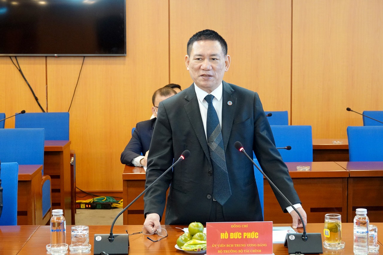 Bộ trưởng Bộ Tài chính Hồ Đức Phớc phát biểu tại Lễ ký kết