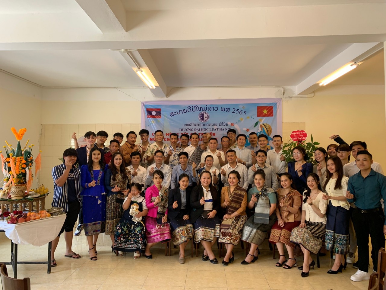 Lưu học sinh Lào hân hoan đón Tết Bunpimay 2022 tại Việt Nam