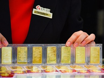 Ngày 20/5: giá bán vàng SJC tăng mạnh, đắt hơn vàng thế giới gần 18 triệu đồng/lượng