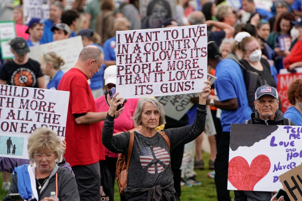 Biểu tình lan rộng ở Mỹ để phản đối bạo lực súng đạn