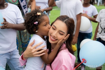 Hoa hậu Thùy Tiên 'mang nước sạch' đến Angola