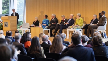 350 đại sứ nhà ngoại giao thẩm phán dự Lễ kỷ niệm và hội thảo 100 năm Học viện Luật quốc tế La Haye