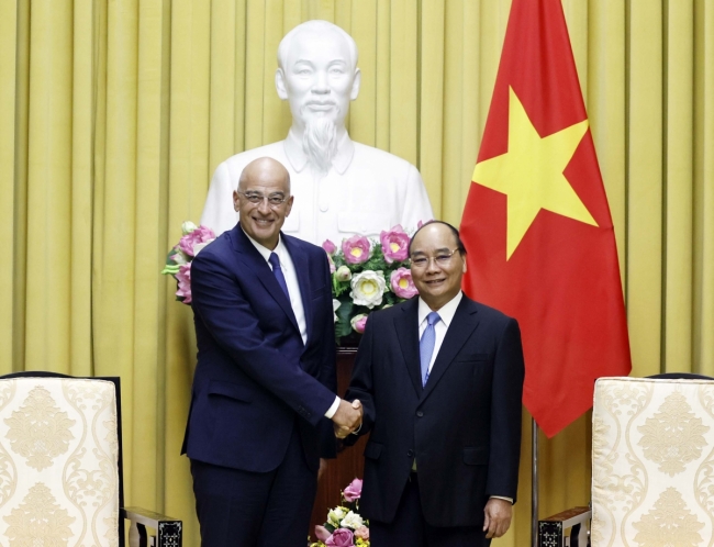 Chủ tịch nước Nguyễn Xuân Phúc tiếp Bộ trưởng Ngoại giao Hy Lạp